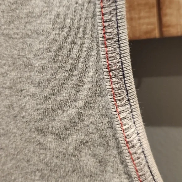 EUC Tommy Hilfiger Jeans Women's sz XL Sleeveless Coverup w/front pouch - Picture 4 of 7